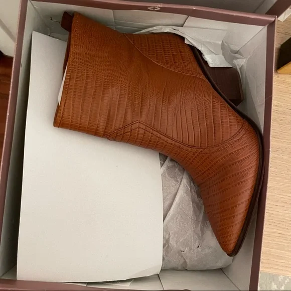 Sarto by Franco Sarto Valentina Ankle Bootie - Picture 6 of 12